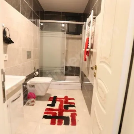 Open Atasehir Suites בית אירוח